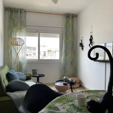 Pure Monkey Centre Apartment